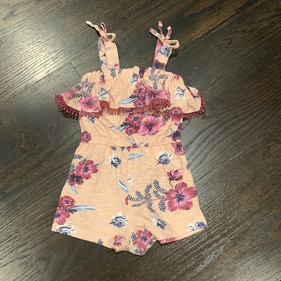 Jessica Simpson romper size 24 months - Picture 3 of 3
